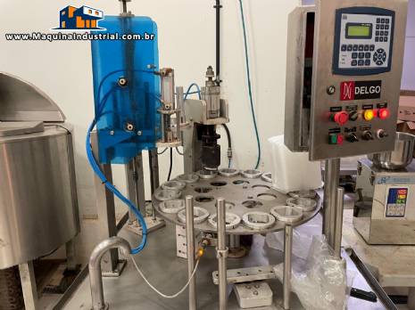 Envasadora rotativa automtica com seladora tampadora para potes e frascos Delgo